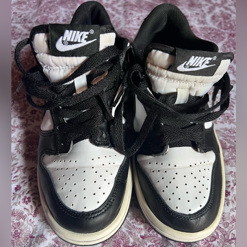 Nike shoes